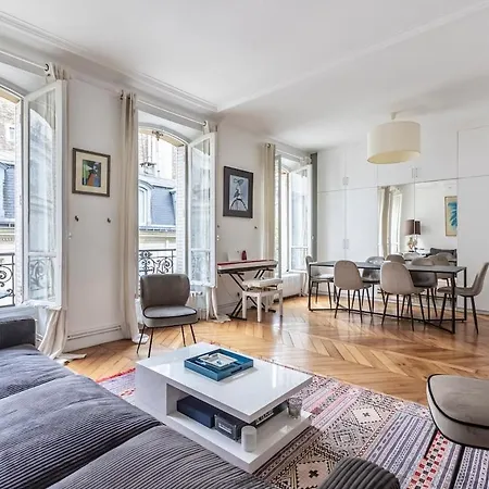 Triumphal Arc Suite, Centre, 2p, 60sqm, Ac *